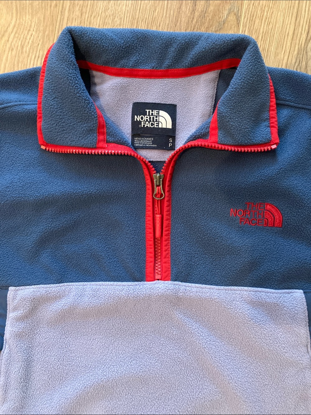 The North Face Men’s Blue Red Quarter Zip Fleece Pullover